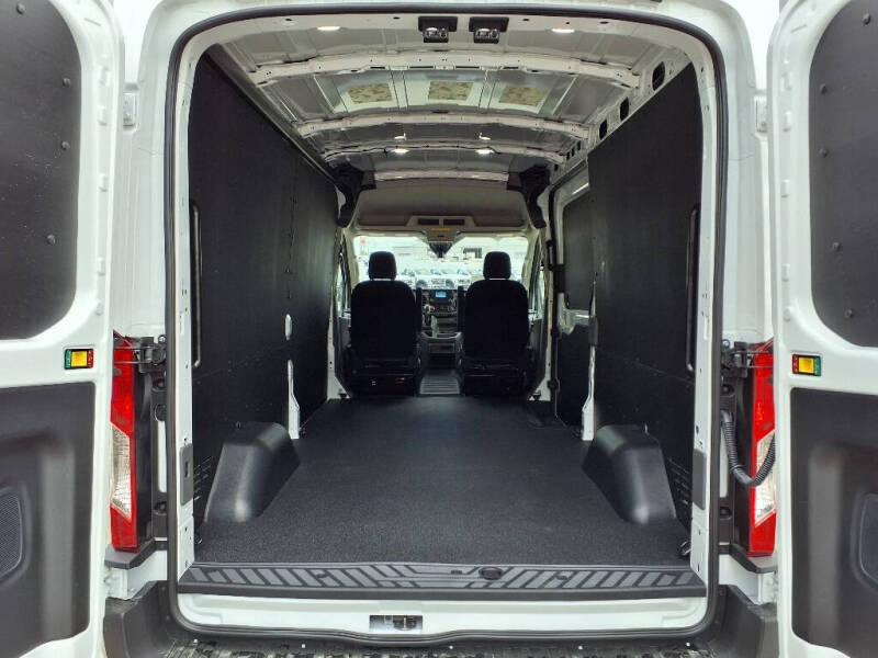 2025 Ford Transit 250