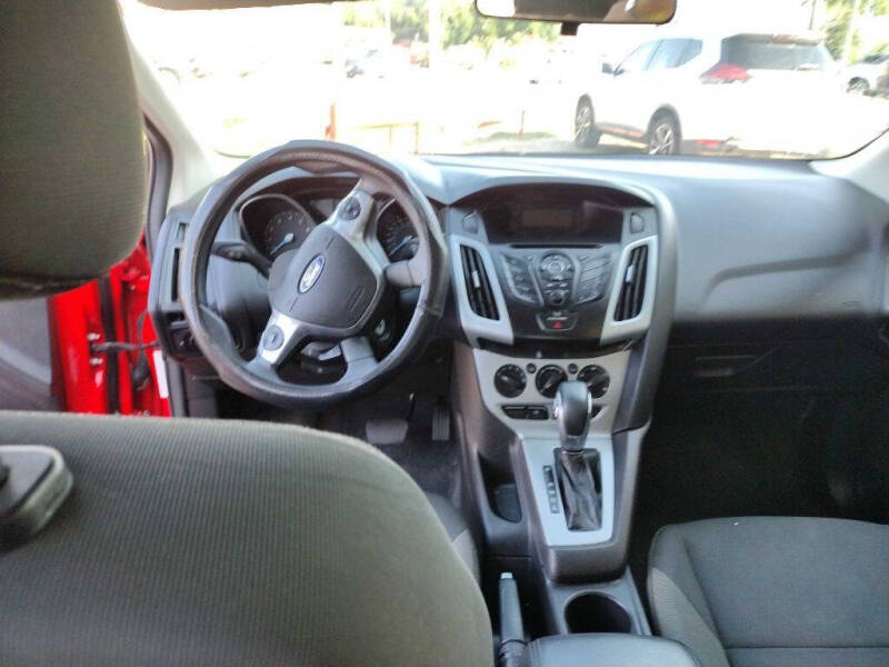 2012 Ford Focus SE