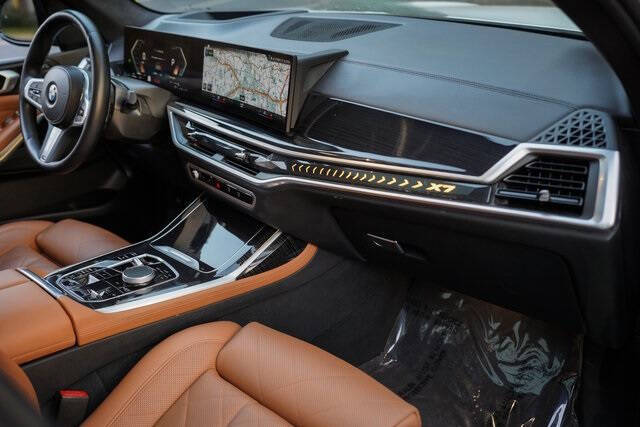 2023 BMW X7 xDrive40i