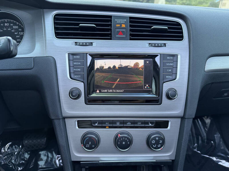 2015 Volkswagen Golf SportWagen TDI SE