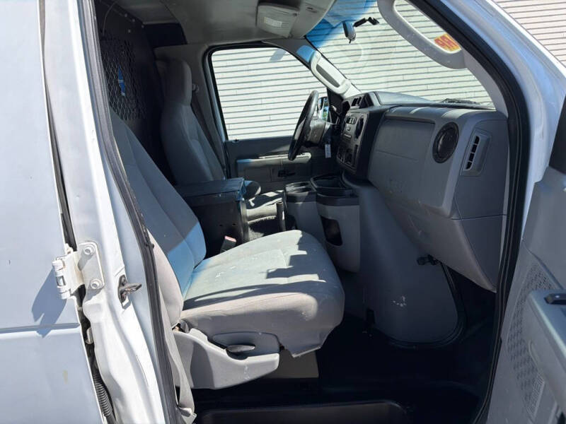 2012 Ford E-Series E-150