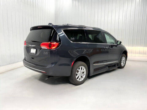 2020 Chrysler Pacifica Touring L