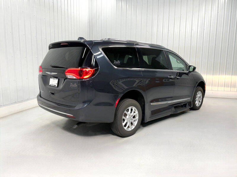 2020 Chrysler Pacifica Touring L