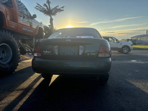 2000 Nissan Sentra XE