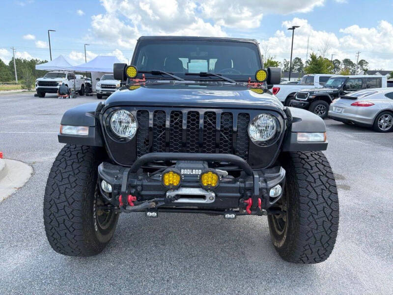 2022 Jeep Gladiator Sport