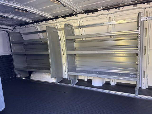 2025 GMC Savana 3500