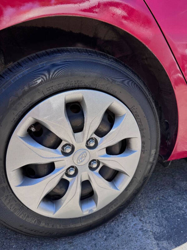 2017 Hyundai Accent SE