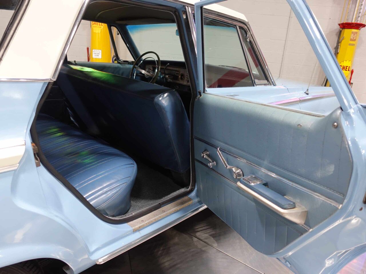 1965 Dodge Coronet 23