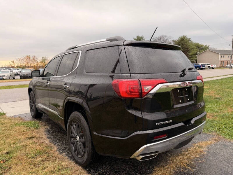 2017 GMC Acadia Denali