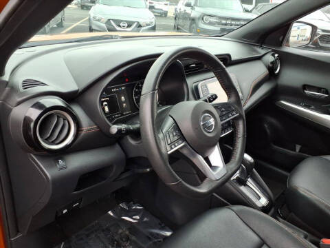 2019 Nissan Kicks SR