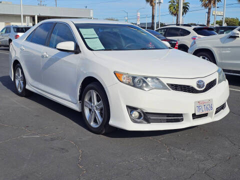 2014 Toyota Camry SE