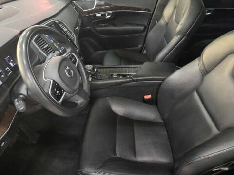 2019 Volvo XC90 T5 Momentum