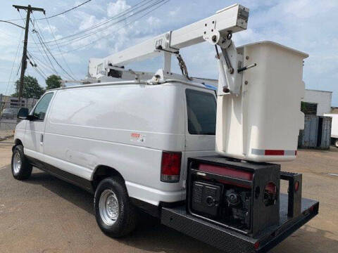 2005 Ford E-Series E-350 SD