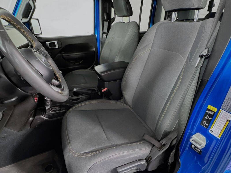 2024 Jeep Gladiator Willys