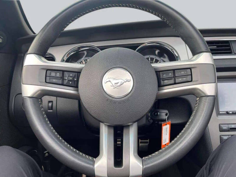 2013 Ford Mustang V6 Premium