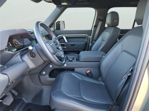 2023 Land Rover Defender 110 X-Dynamic SE