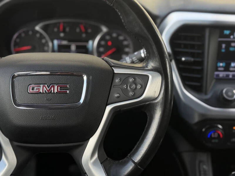 2019 GMC Acadia SLT-1