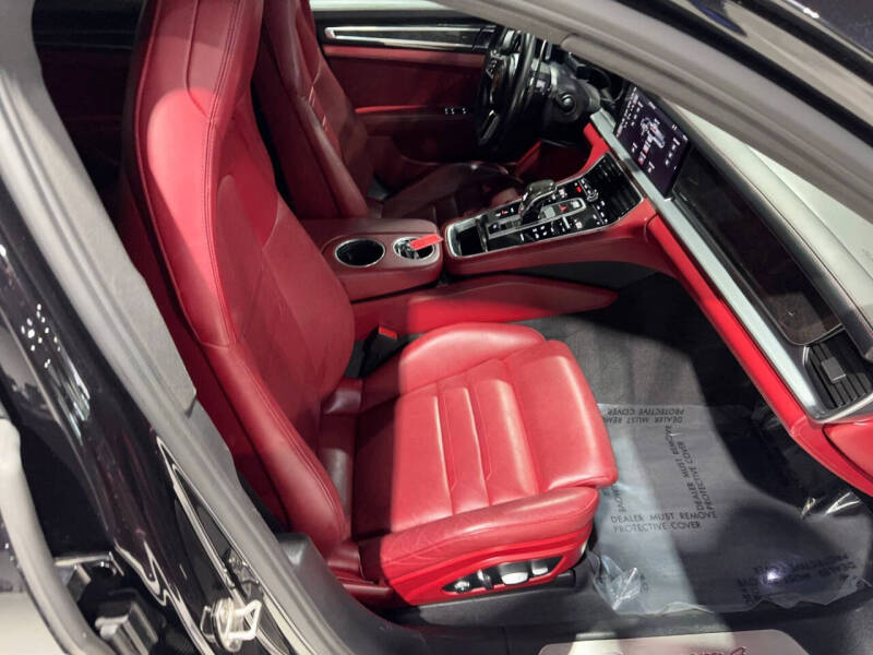 2018 Porsche Panamera