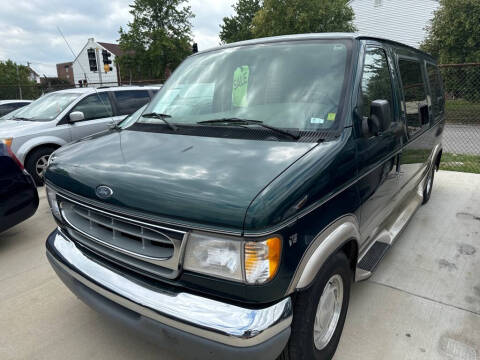 1999 Ford E-Series for sale at ST LOUIS AUTO CAR SALES in Saint Louis MO