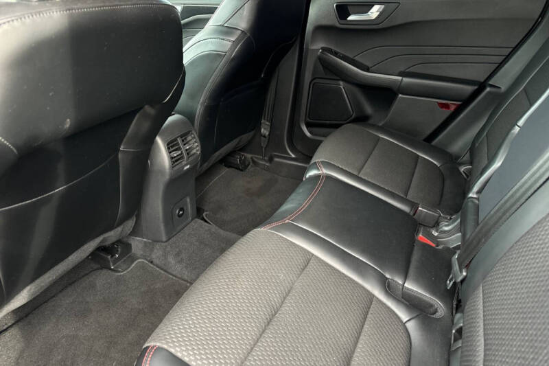 2024 Ford Escape Hybrid ST-Line