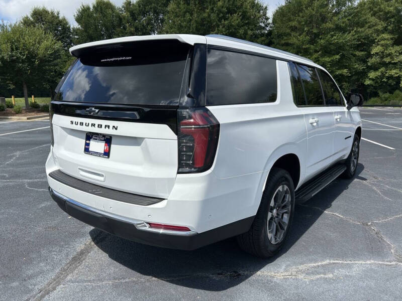 2025 Chevrolet Suburban LS