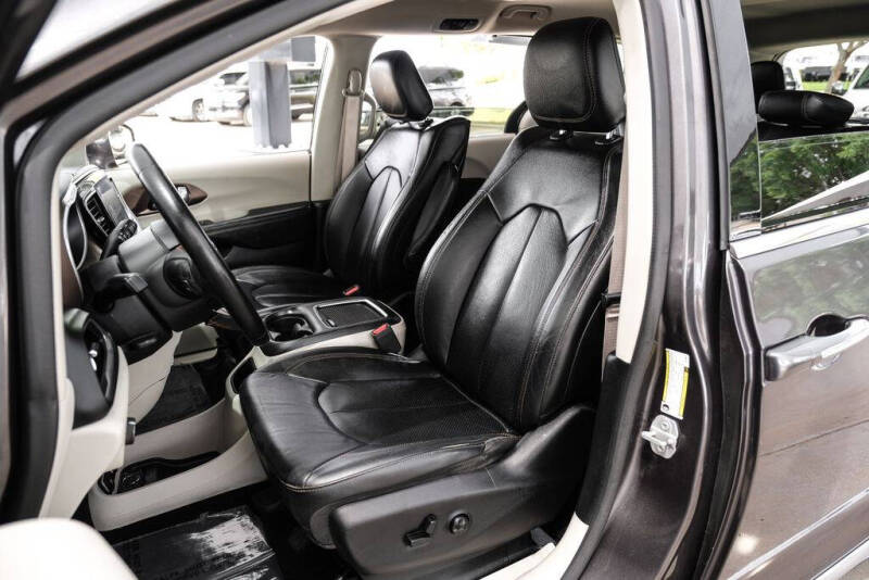 2018 Chrysler Pacifica Touring L Plus