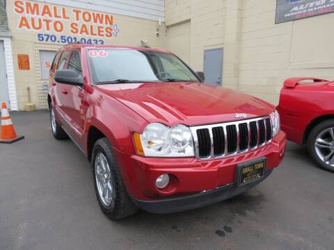 2006 Jeep Grand Cherokee for sale at Small Town Auto Sales in Hazleton PA