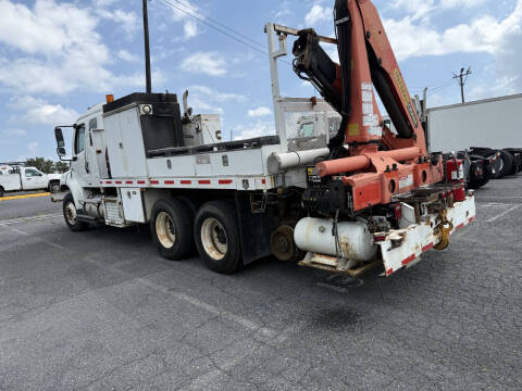 2011 Freightliner M2 106