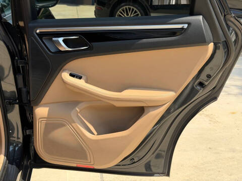 2023 Porsche Macan