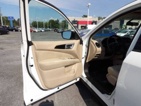 2017 Nissan Pathfinder S