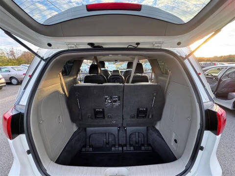 2016 Kia Sedona LX