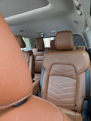 2023 Nissan Pathfinder Platinum