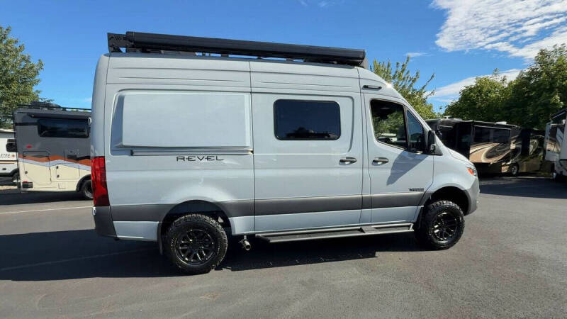 2025 Mercedes-Benz Sprinter