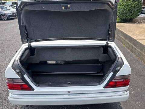 1995 Mercedes-Benz E-Class E 320