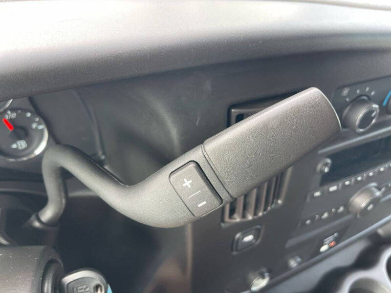 2023 Chevrolet Express 2500