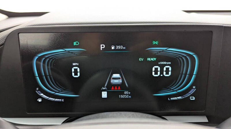 2025 Kia Niro LX