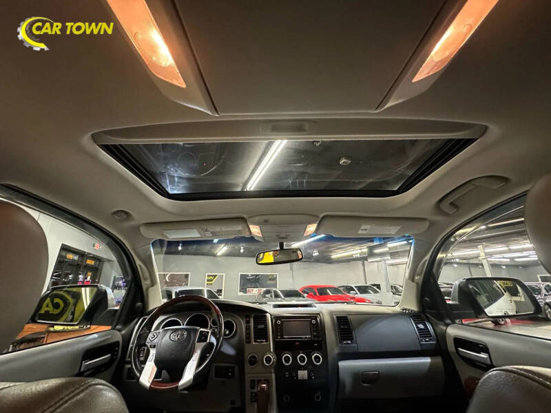 2017 Toyota Sequoia Platinum