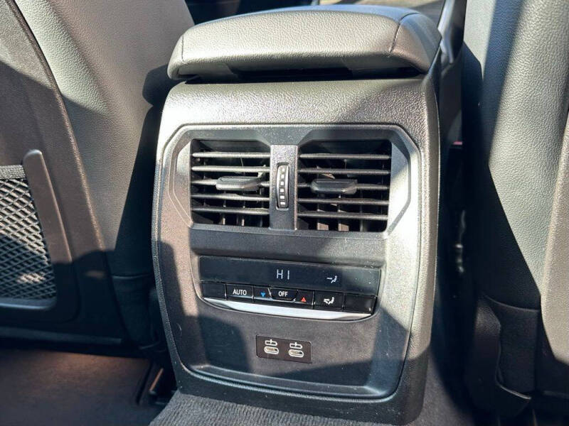 2023 BMW 3 Series 330i