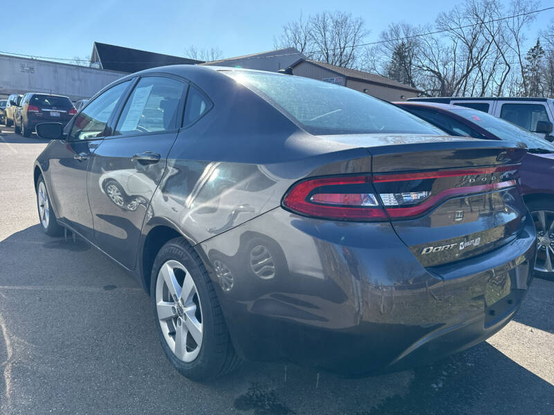 2016 Dodge Dart SXT photo 3