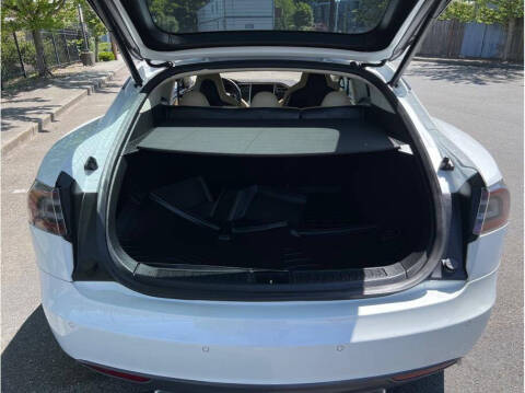 2014 Tesla Model S