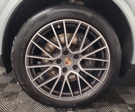 2022 Porsche Cayenne Coupe Platinum Edition