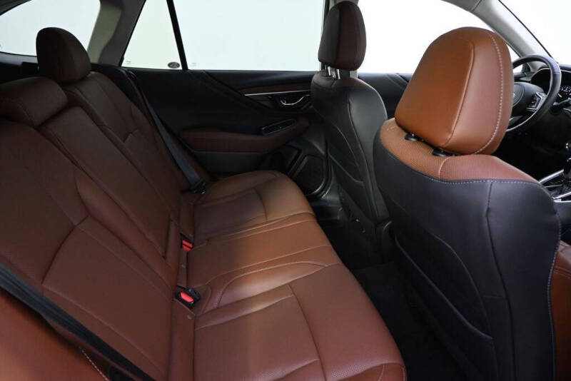 2022 Subaru Outback Touring XT