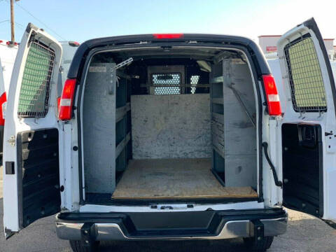 2022 GMC Savana 2500