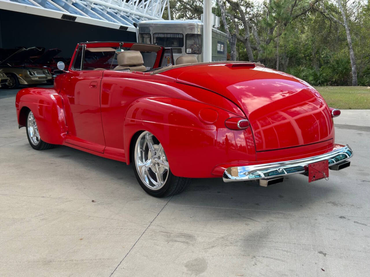 1947 Ford Super Deluxe 10