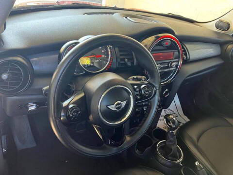 2015 MINI Hardtop 4 Door Cooper