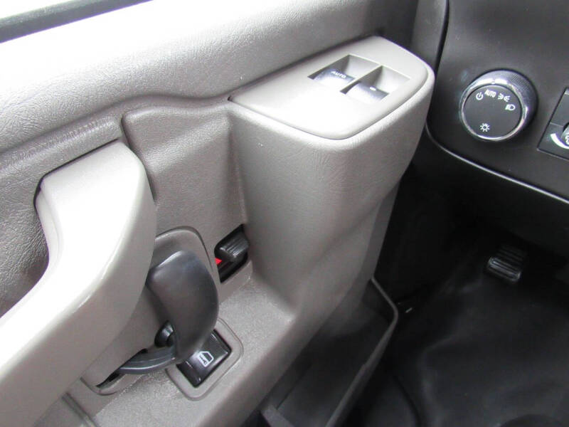 2017 Chevrolet Express LS 2500