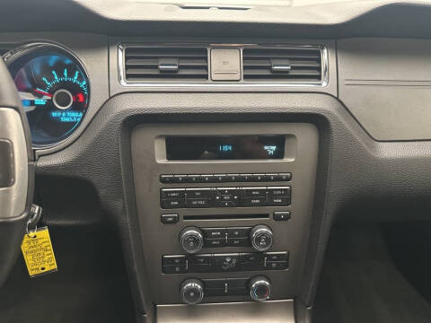 2013 Ford Mustang V6