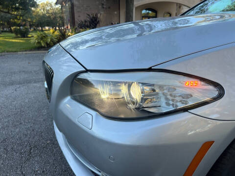 2011 BMW 5 Series 528i