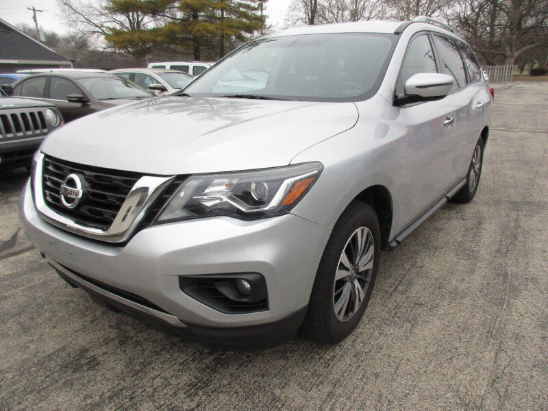 2017 Nissan Pathfinder for sale at U C AUTO in Urbana IL