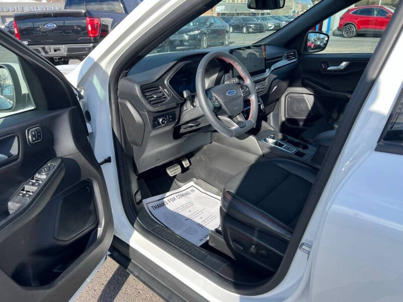 2023 Ford Escape ST-Line Elite